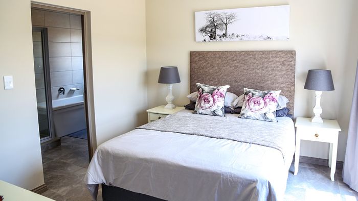 Sunninghill Apartment To Rent: Spacious units, free internet, luxury amenities, zero deposit.