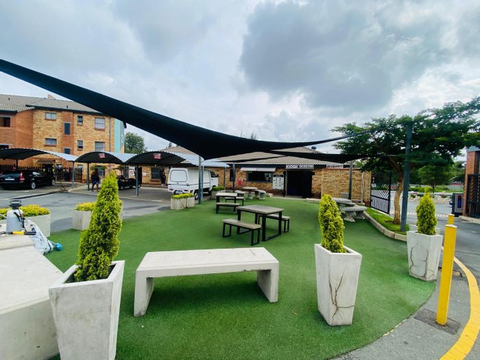 For Sale: 1-Bedroom Apartment in Erand Gardens with Security, Kiosk, and Playground.