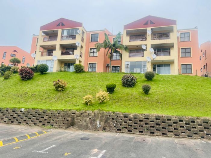 2 Bedroom Apartment For Sale in Caversham Glen with Pool, Security, and Tennis Court.