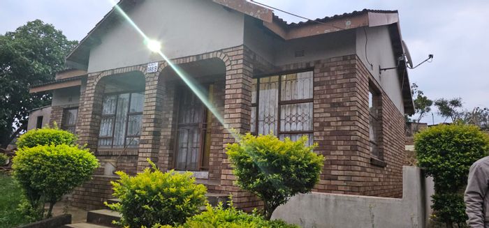 House for Sale in Elim: 3 Bedrooms, 2 Bathrooms, Borehole, Secure Area.