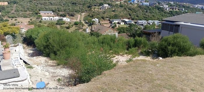 Vacant Land Residential For Sale in Groot Brakrivier Central - 869 m², development potential.