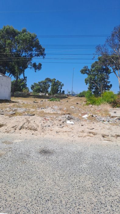 Vacant Land Residential in Electric City: 261 m², foundation, near schools and transport. For Sale.