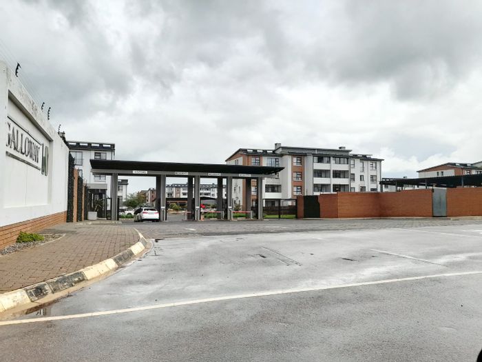 2-Bedroom Apartment For Sale in Irene: Clubhouse, Pool, Secure Parking, Fibre-Ready.