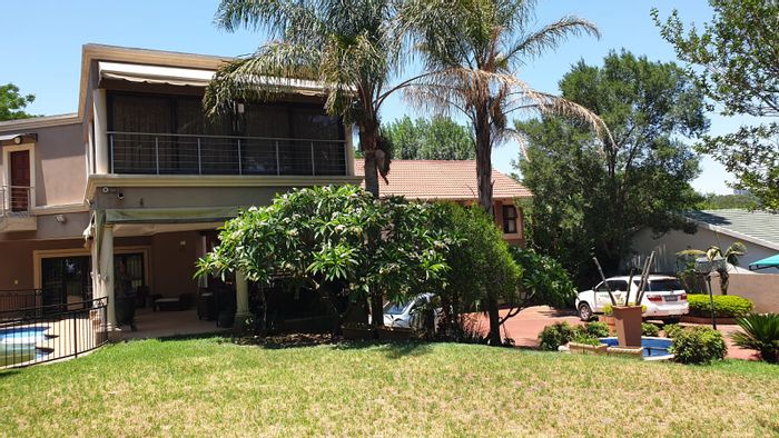 For Sale: Morningside Manor House with 8 beds, pool, spa, and salon.