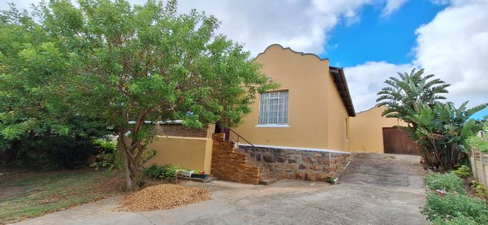 Riversdale Central House For Sale: 3 bedrooms, large garden, garage, and basement.