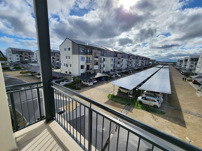 1-Bedroom Apartment To Rent in Sandown with Gym, Pool, and Lifestyle Amenities.