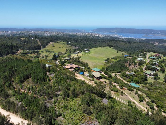 28 hectares vacant land in Knysna Rural, ideal for lifestyle farm or suburb development.