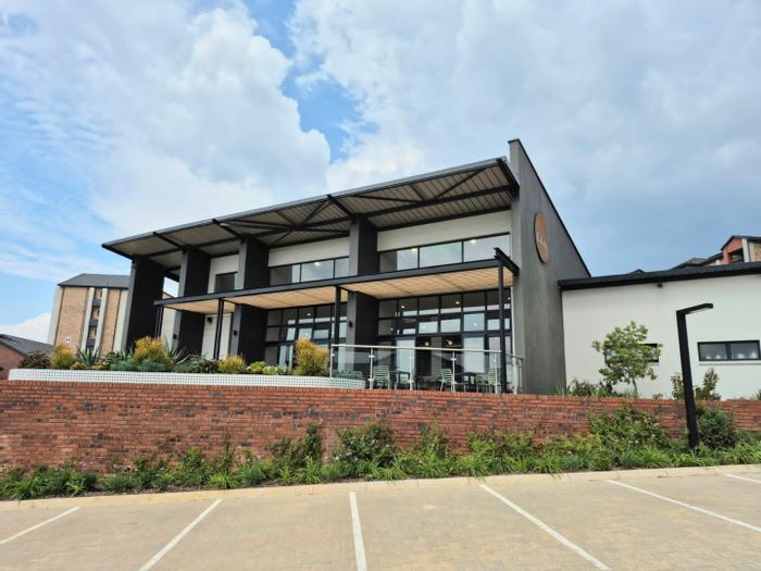 North Riding AH Apartment For Sale: 2 beds, communal gardens, accessible living.