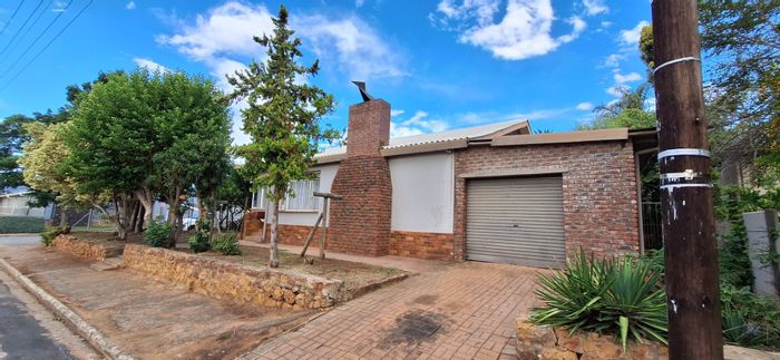 Riversdale Central House For Sale: Spacious, garden, near schools and amenities.