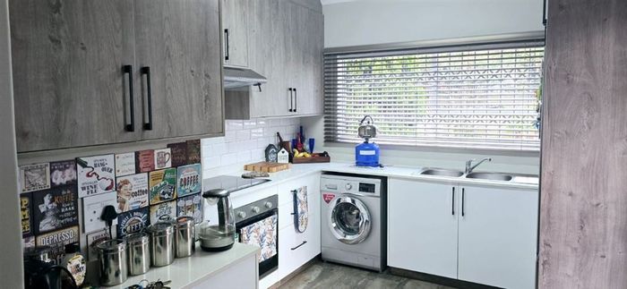 3-bedroom house in Rhodesfield for sale, featuring spacious layout and parking options.