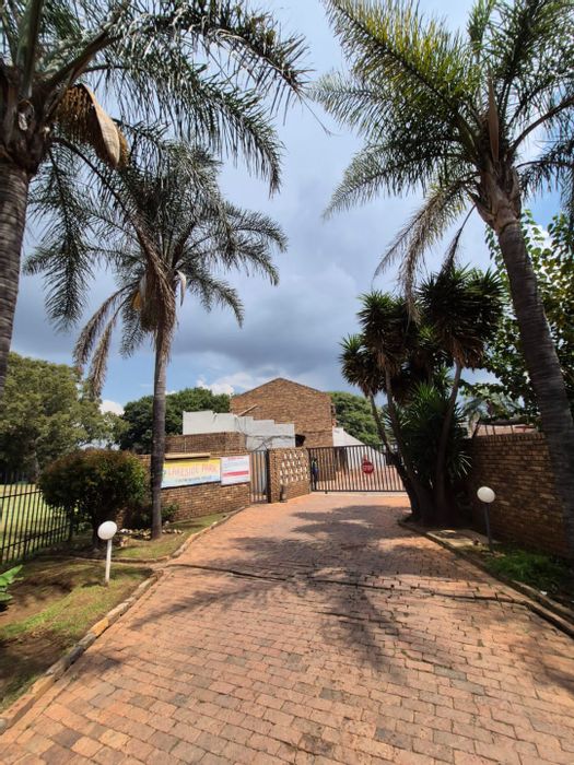 For Sale: 3-Bedroom Apartment in Mayfair with Balconies and 24-Hour Security.