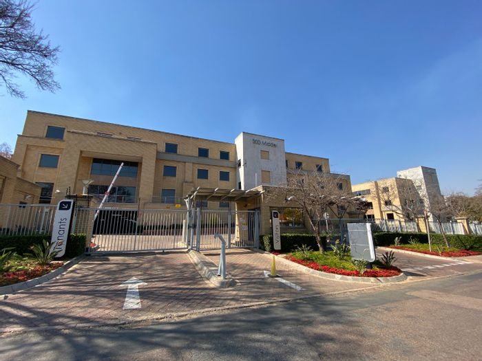 Brooklyn Commercial Space To Rent: Renovated, near court, embassies, and shopping mall.