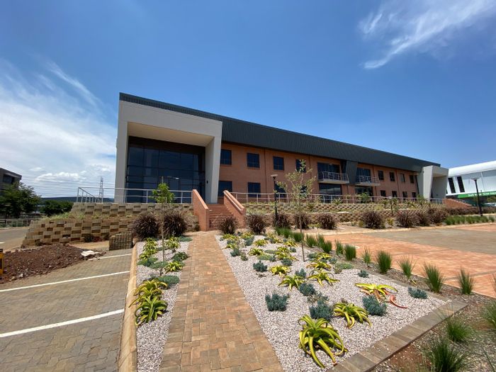 Highveld Industrial Space To Rent: 1660m² warehouse, 550m² offices, 39 parking bays.