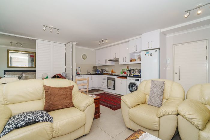 1-Bedroom Apartment For Sale in Kenilworth Upper with Parking and 24-Hour Security.