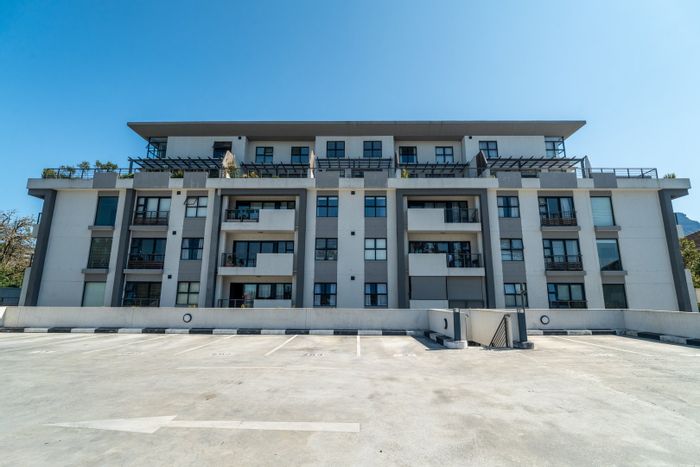 1-Bedroom Apartment for Sale in Kenilworth Upper with Secure Parking and 24/7 Security.