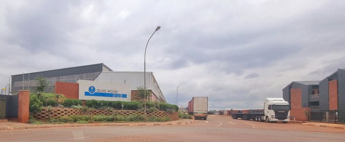 Commercial Office Space To Rent in Kempton Park AH with security and parking.