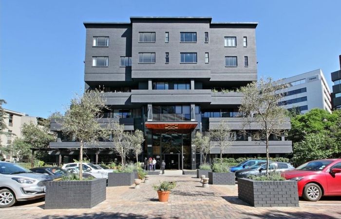 Furnished apartment to rent in Sandton Central with amenities for work and leisure.
