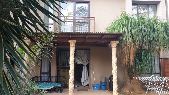 For Sale: 2-Bedroom Apartment in Monavoni with Security, Garden, and Open Plan Living.