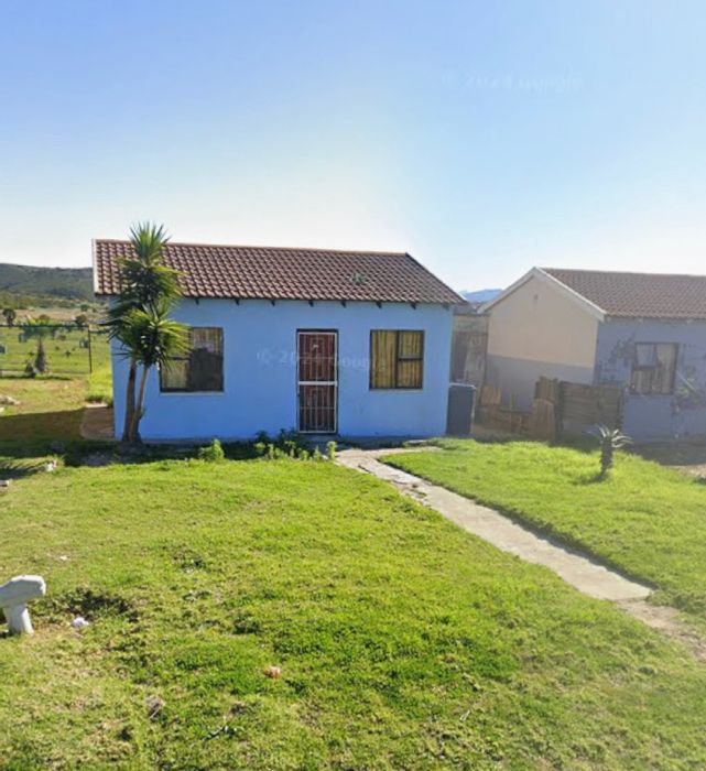 Bloemendal House For Sale: 2 Bedrooms, 1 Bathroom, Open Land, Cash Purchase Required.