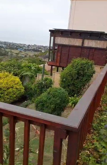 To Rent: House in Hartenbos Central with pool, secure entrance, and garden service.