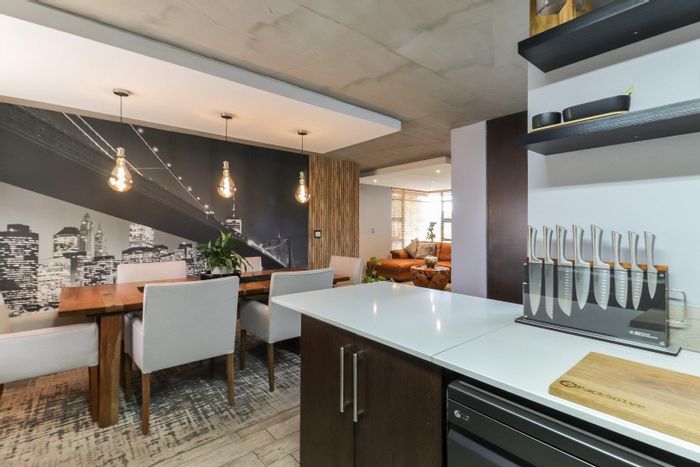 1-Bedroom Apartment For Sale in Bedfordview Central with balcony and braai area.