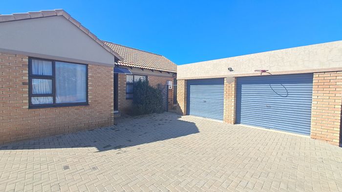 For Sale: 3-Bedroom Townhouse in Douglas Valley with rental income and secure amenities.
