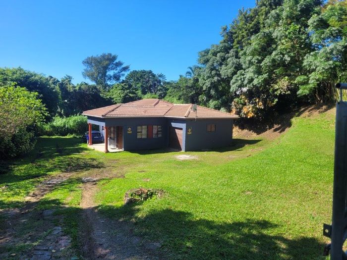 3-Bedroom House in Melville For Sale: Open-plan living, garage access, Jojo tank.