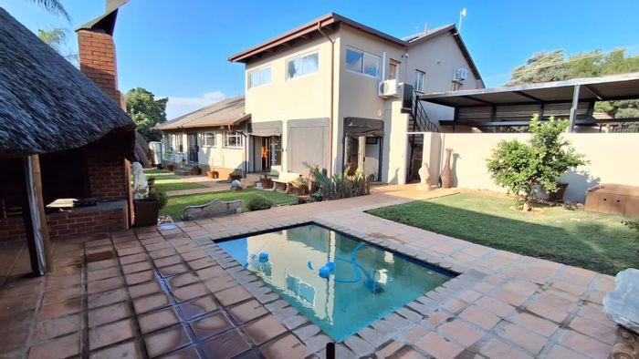 For Sale: House in Wonderboom with flatlet, pool, solar power, and security features.