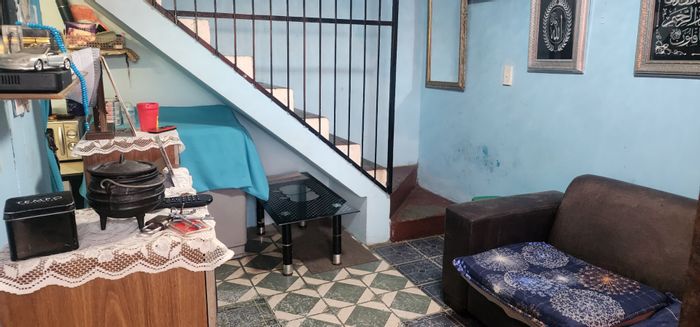3 Bedroom House For Sale in Manenberg with parking and renovation potential.