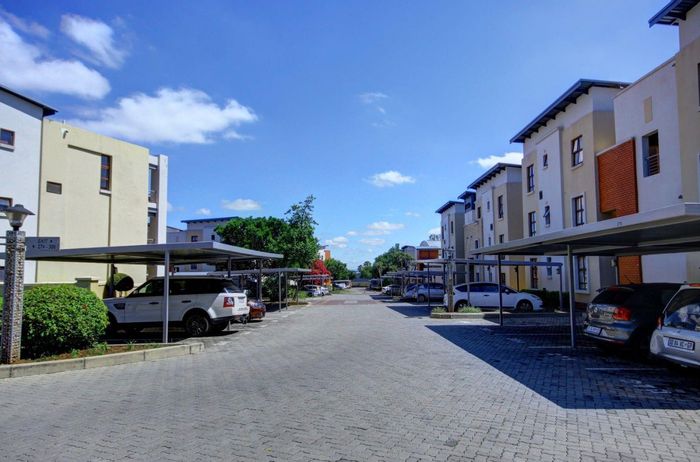 For Sale: Ferndale Apartment with open-plan living, fibre internet, and 24/7 security.