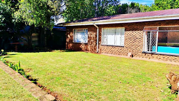 Valhalla House For Sale: Multiple dwellings, pool, large garden, ideal for families.