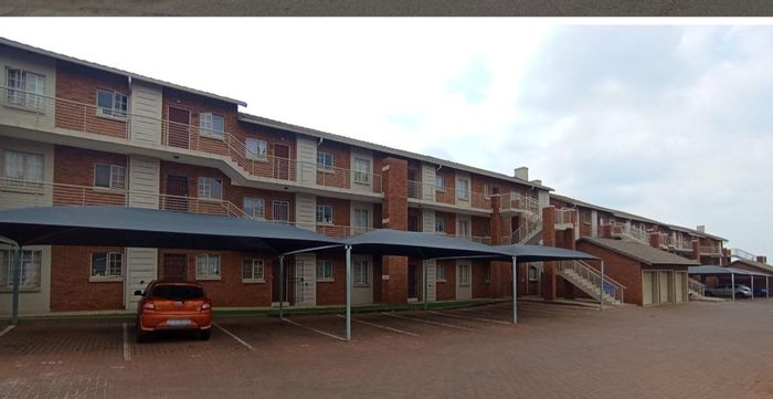 For Sale: 2-Bedroom Apartment in Monavoni with Open-Plan Living and Built-In Wardrobes.