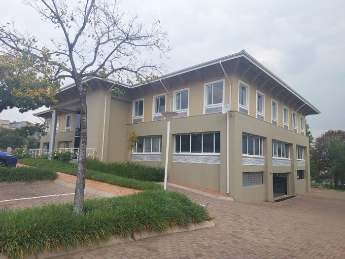 Commercial Office Building For Sale in Woodmead - 890m2, 43 Parking Bays, Backup Power.