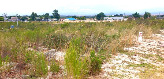 Vacant Land Residential in Albertinia Central For Sale, secure complex, near N2.