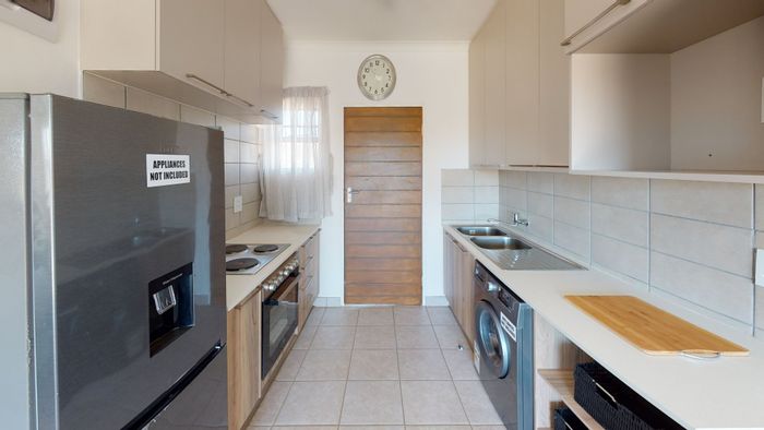 4 Bed, 2 Bath Apartment To Rent in Esther Park with Pool and Play Areas.