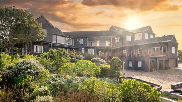 For Sale: Farm in Langvlei Dunes with multiple flats, pools, and panoramic views.