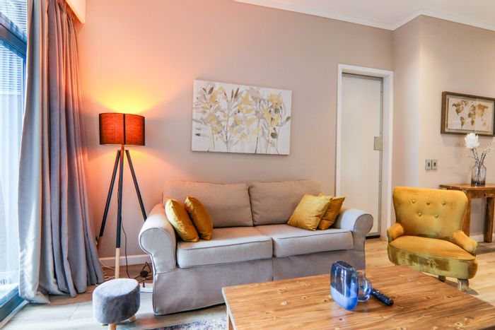 For Sale: Menlyn Apartment with rooftop pool, concierge, and secure parking.