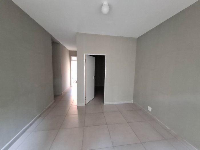 Sunnyside Apartment For Sale: Ground floor, private garden, secure parking, caretaker on-site.