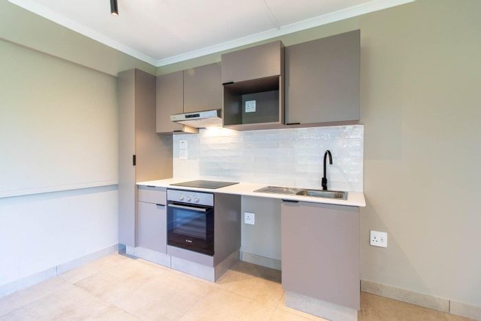 1-Bedroom Apartment To Rent in Bedfordview Central with fibre, laundry points, and energy-efficient features.
