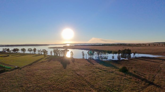 For Sale: Vacant Land Residential in Vaal Marina Central, 67.4 hectares waterfront development opportunity.