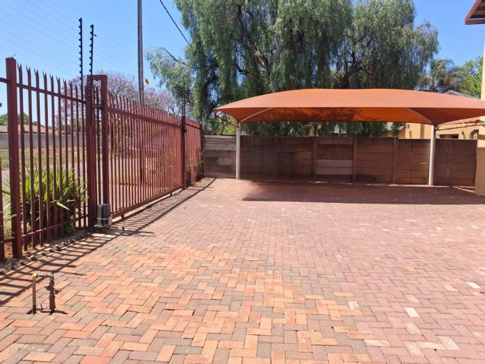 3-Bedroom House To Rent in Erasmia with open-plan living and prepaid utilities.