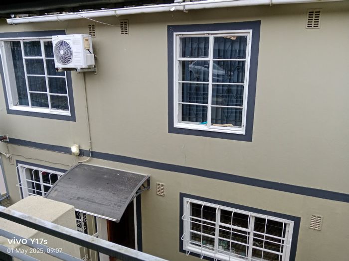 Northdale House For Sale: 3 beds, granny flat, open-plan living, prime location.