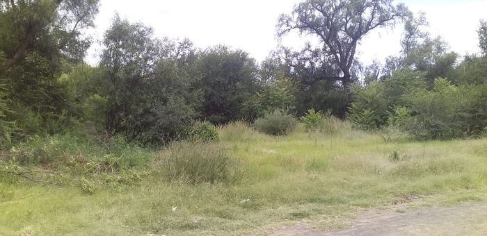 Vacant Land Residential in Smithfield Central For Sale, 7505m2 with rental income potential.