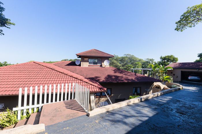 For Sale: Shelly Beach House with 4 bedrooms, pool, double garage, and office.