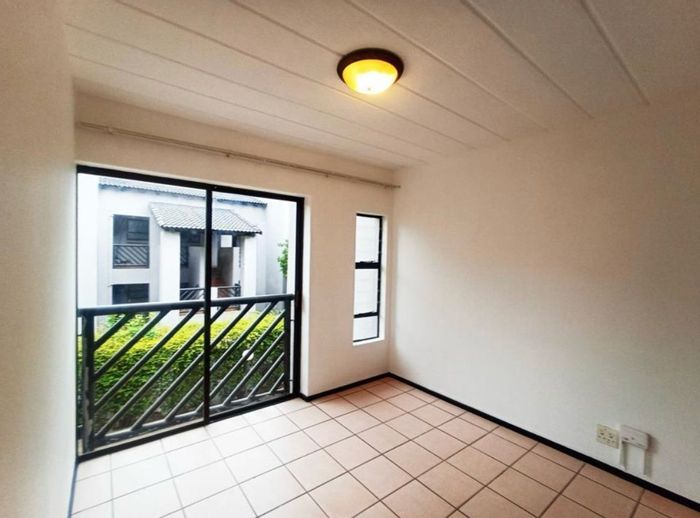 1-Bedroom Apartment in Morningside Ext 40 To Rent with Pool and Parking Bay.