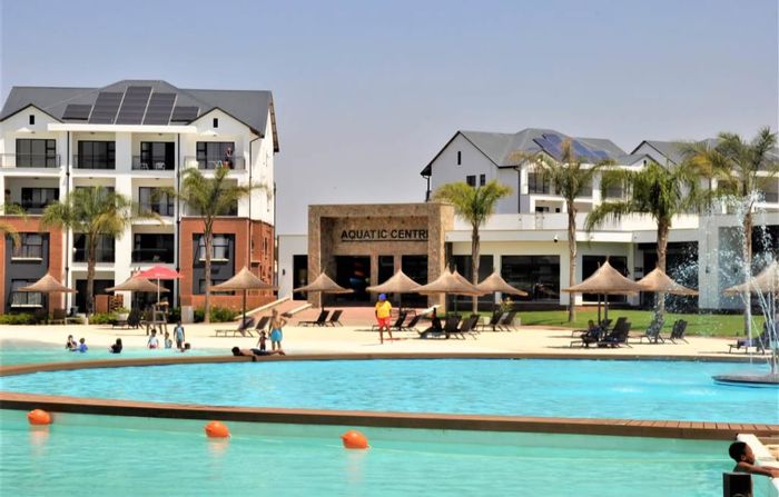 Willow Park Manor Apartment To Rent: Includes amenities like pool, gym, and security.