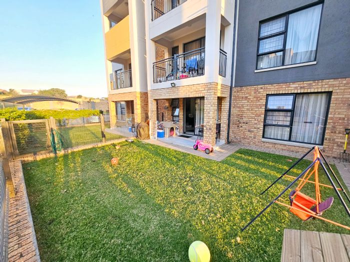 For Sale: 2-Bedroom Apartment in Amberfield with garden, security, and parking.