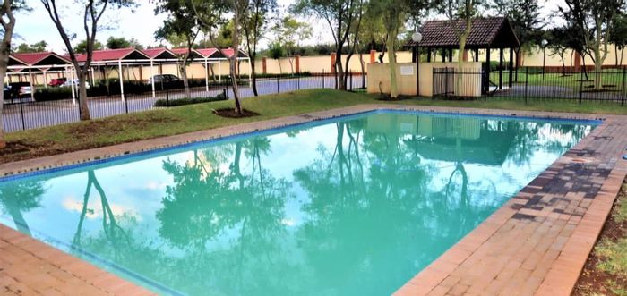 Tyger Valley Apartment For Sale: Bachelor unit with pool, clubhouse, and security.