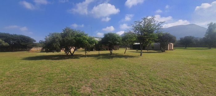 Rietfontein AH Farm For Sale: Dual homes, storage sheds, borehole water supply.