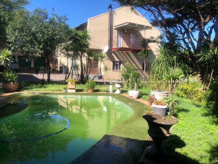 For Sale: Mnandi Commercial Holding with 14,121 m², High Rental Income, Expansion Potential.